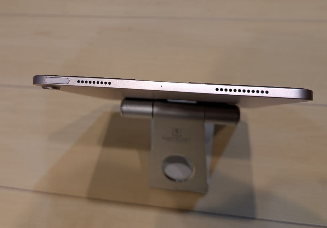 iPad Air 第5世代 64GB ピンク M1搭載 / 純正キーボード付