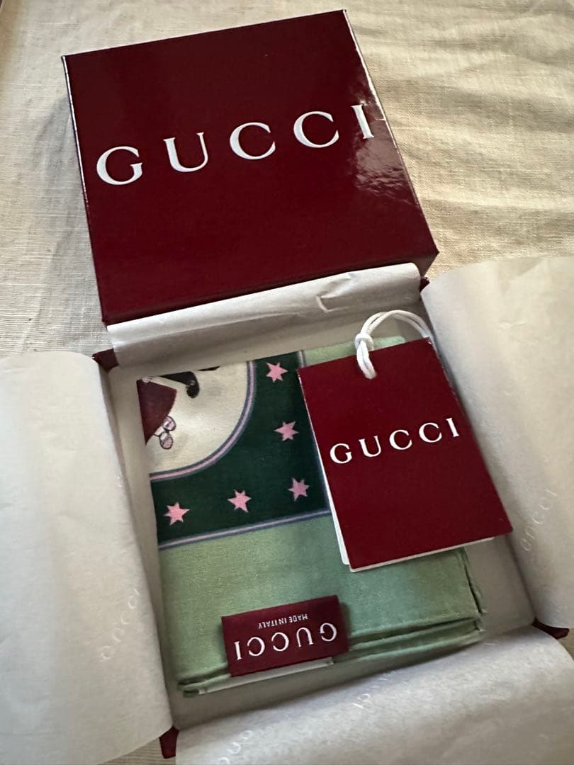 【再値下げ】新品未使用　　今期のGUCCI✖️ヒグチユウコ　ハンカチーフ