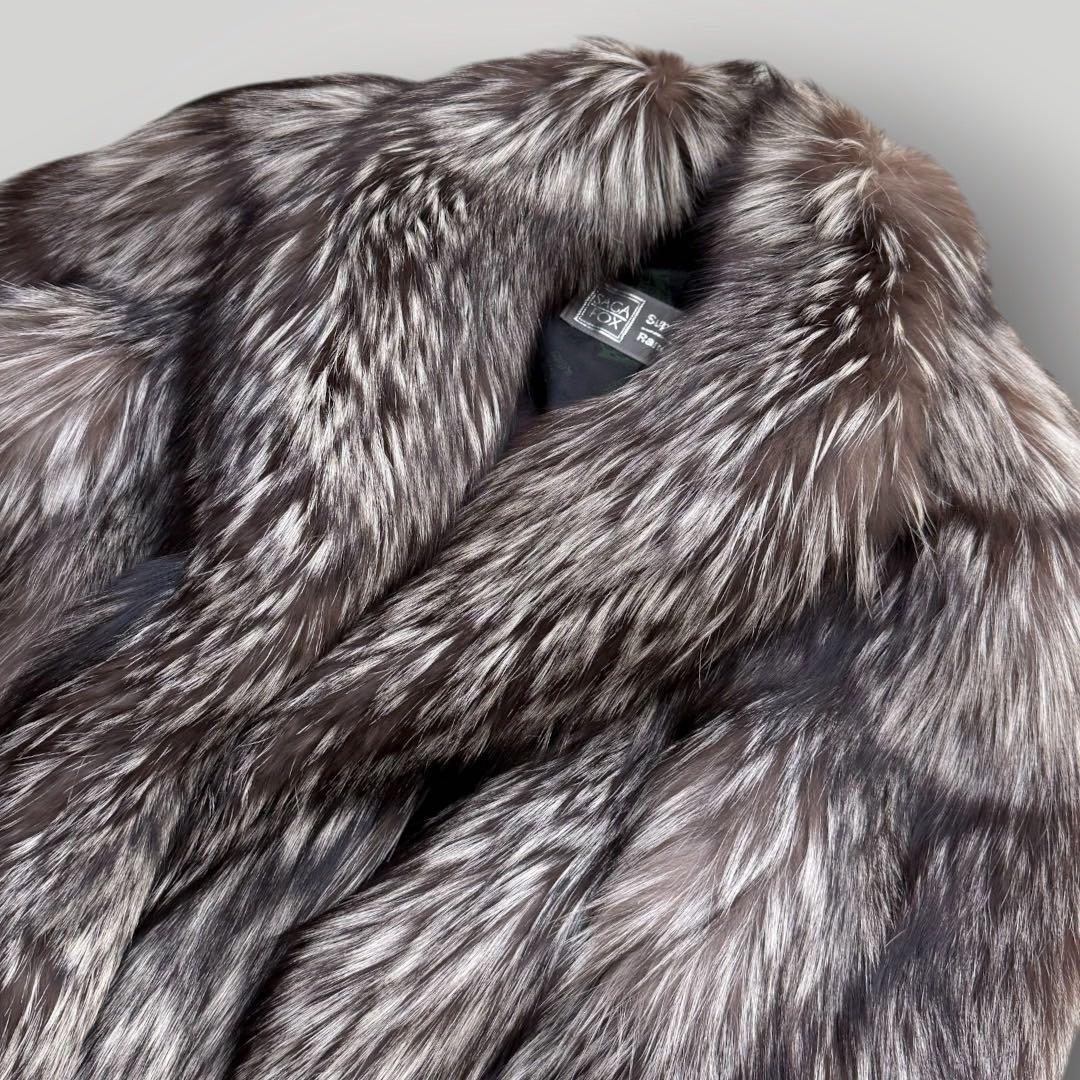 肉厚◎SAGA 希少デザイン シルバーフォックス ファーコート 毛皮 毛並み◎