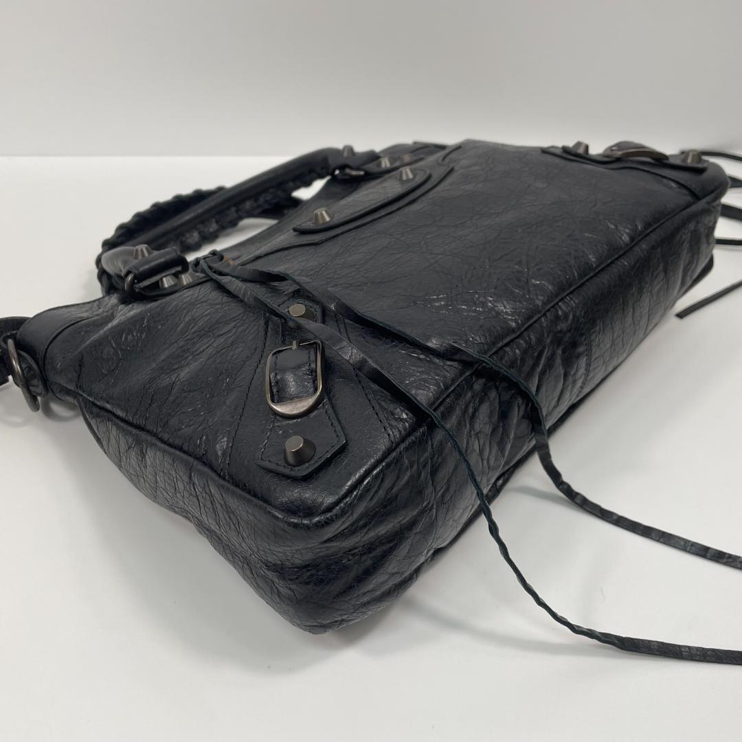 バレンシアガ 240579 クラシック タウン ハンドバッグ MBZ144