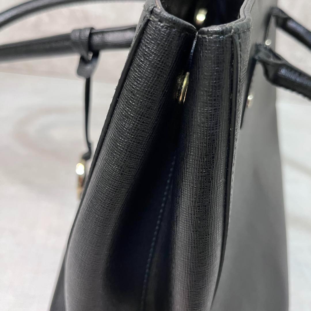 t31【美品】フルラ ビジネス トート バッグ A4サイズ ショルダー 入手困難