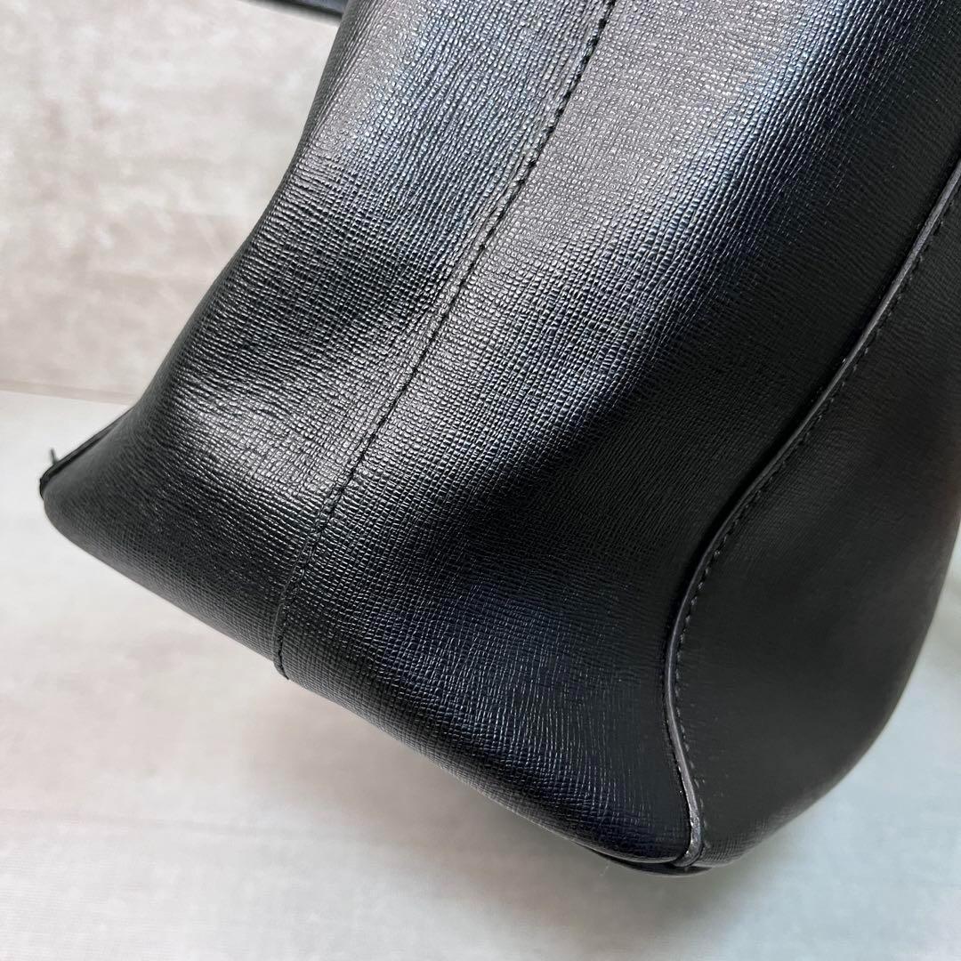 t31【美品】フルラ ビジネス トート バッグ A4サイズ ショルダー 入手困難