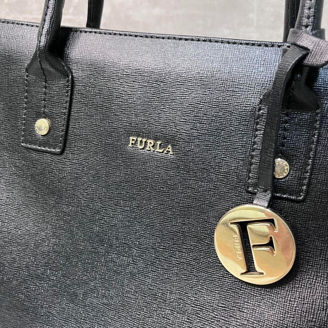 t31【美品】フルラ ビジネス トート バッグ A4サイズ ショルダー 入手困難