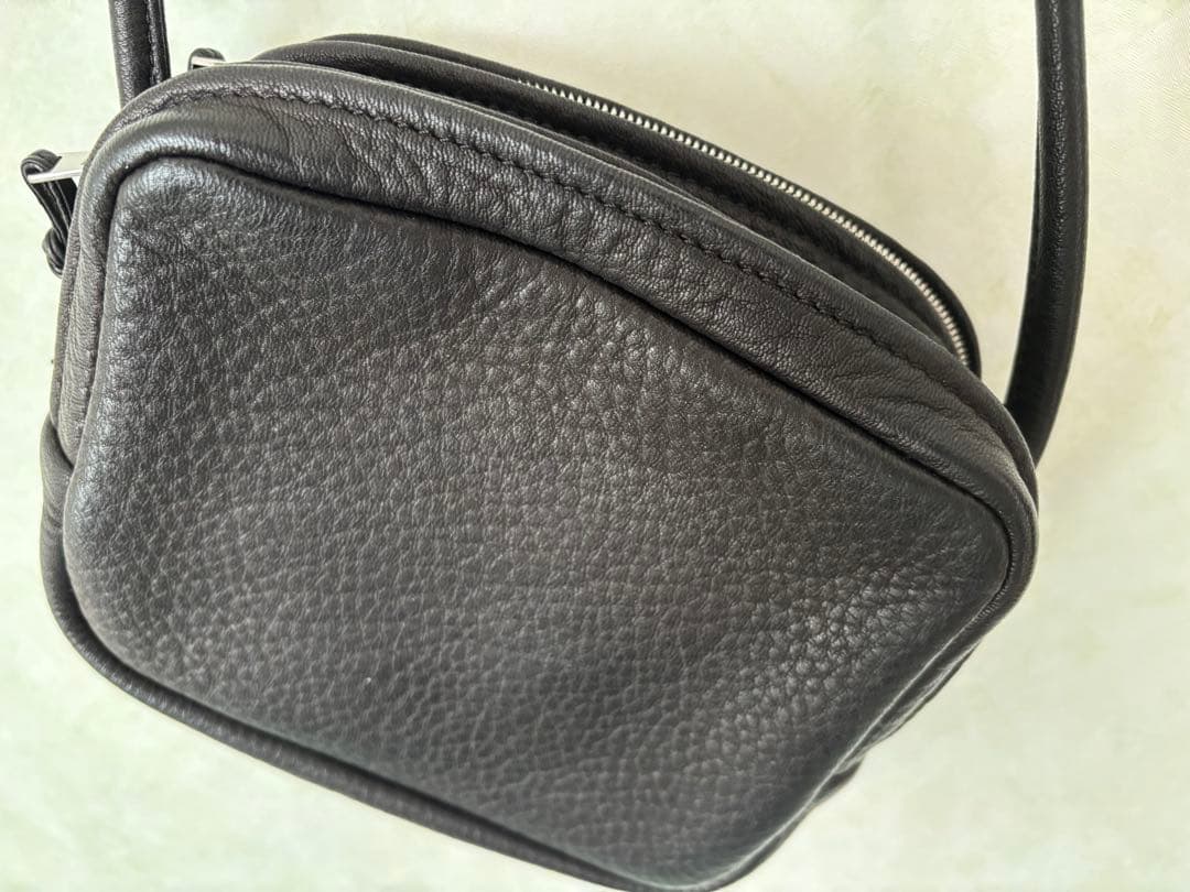 aeta DA108 スクエアショルダーバッグ