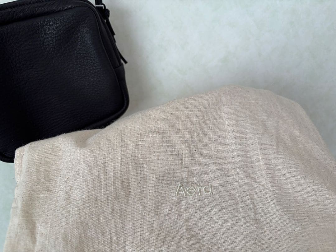 aeta DA108 スクエアショルダーバッグ