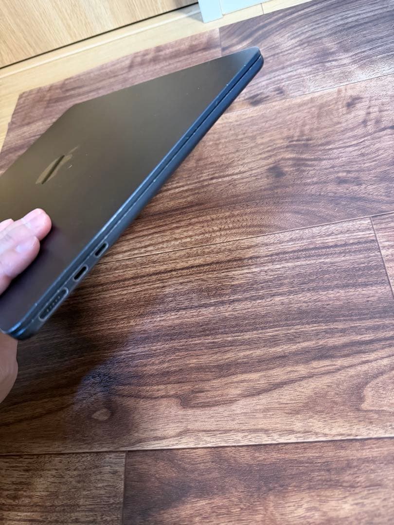 macbook air m2 充電器付き おまけカバー付き！