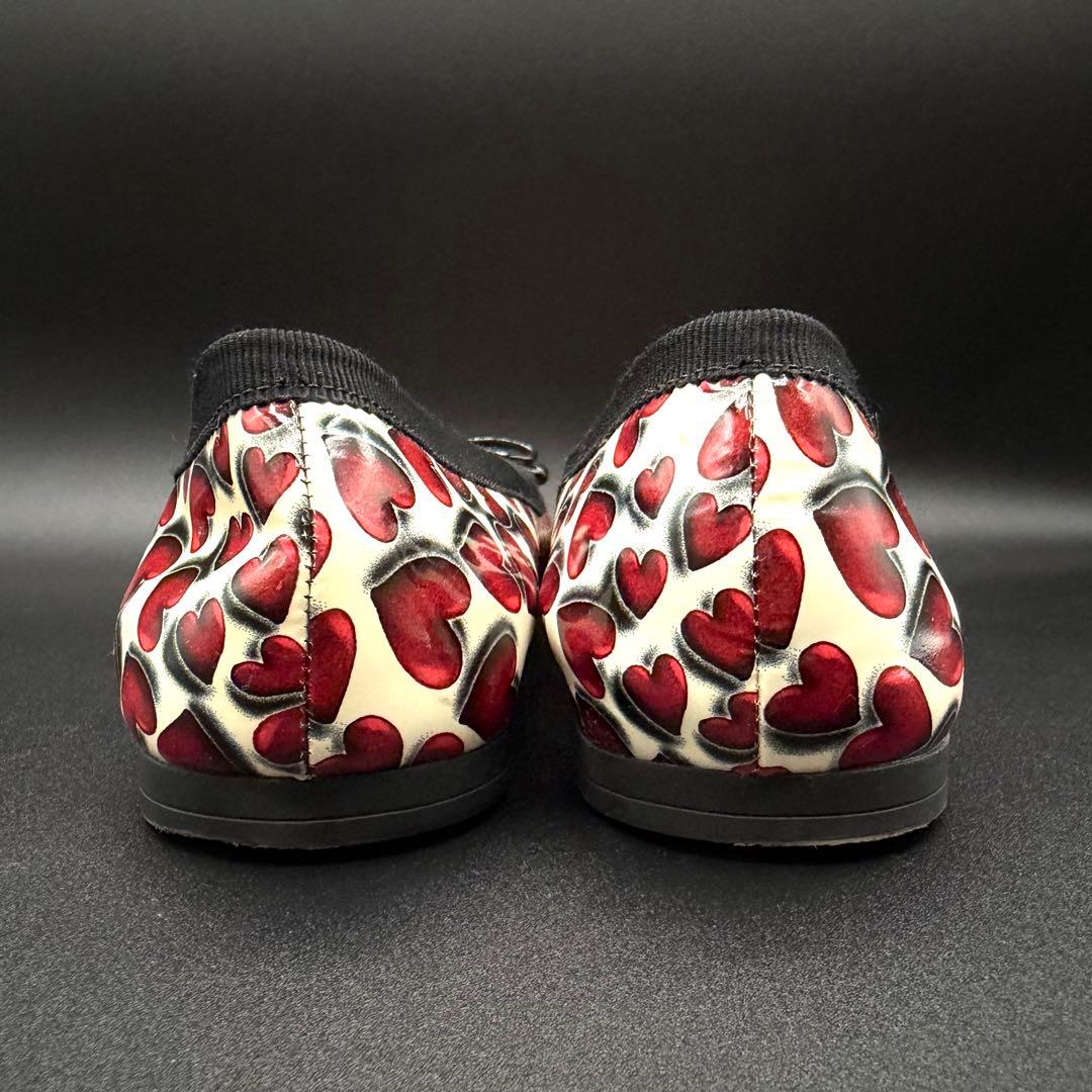 極美品　PRADA ハート柄 フラットシューズ　エナメル　24㎝　箱付き