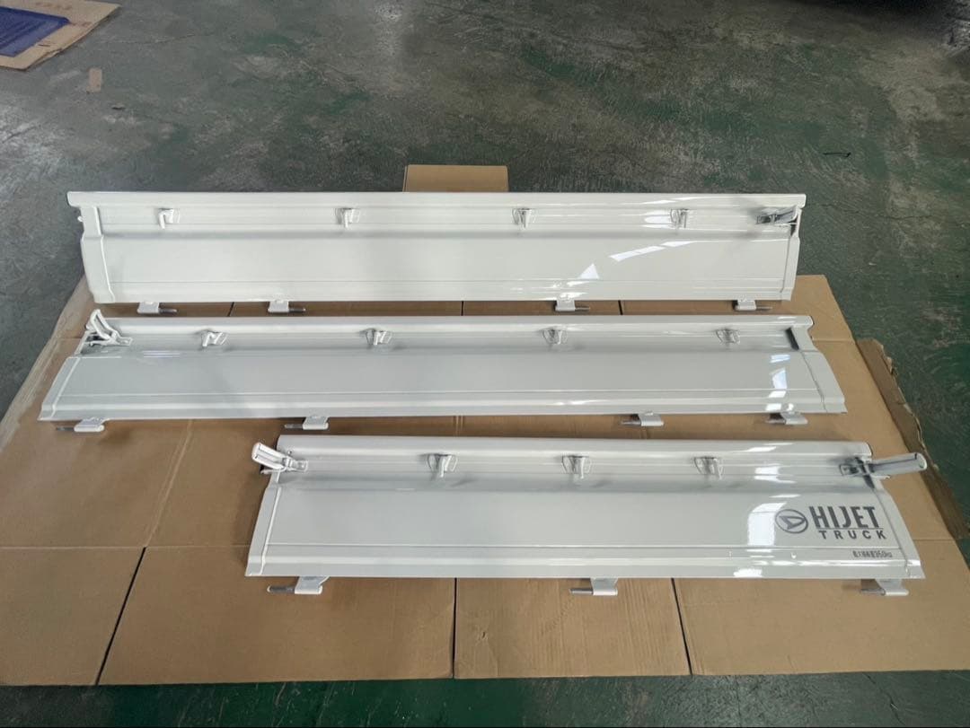 【専用】(新車外し)ダイハツ ハイゼットトラックアオリ、鳥居4点セット