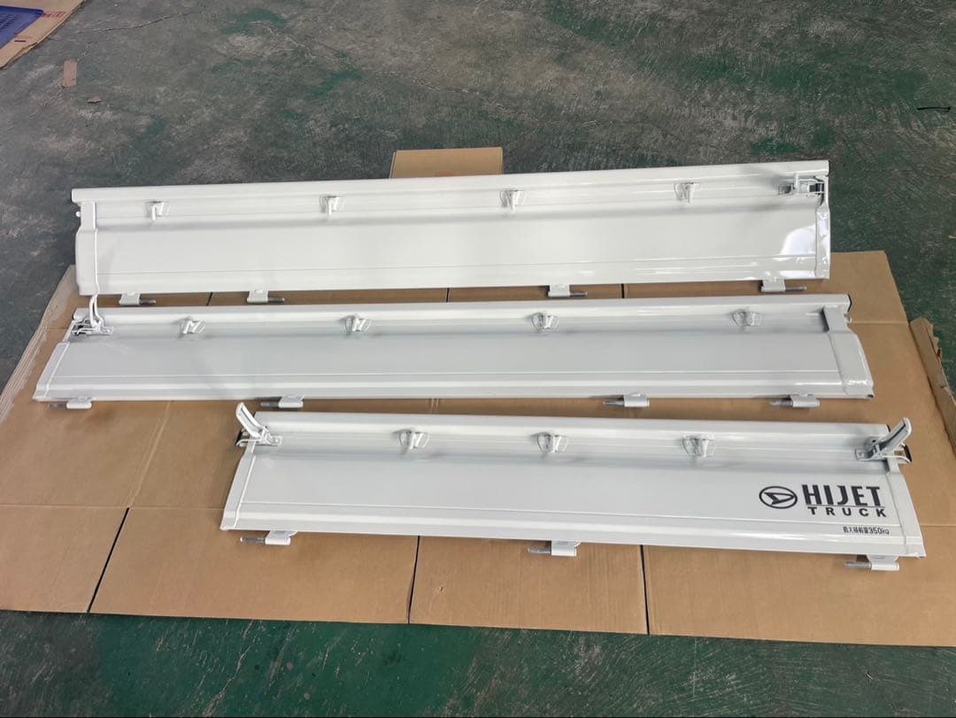 【専用】(新車外し)ダイハツ ハイゼットトラックアオリ、鳥居4点セット