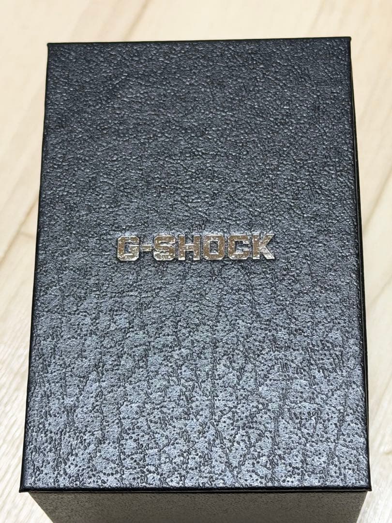 G-SHOCK GBM-2100B-7AJF ホワイト/ブラック　替えベルト付