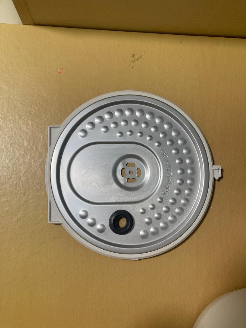 ★美品★アイリスオーヤマ ERC-IE50-W IH　5.5合炊き 2019年製