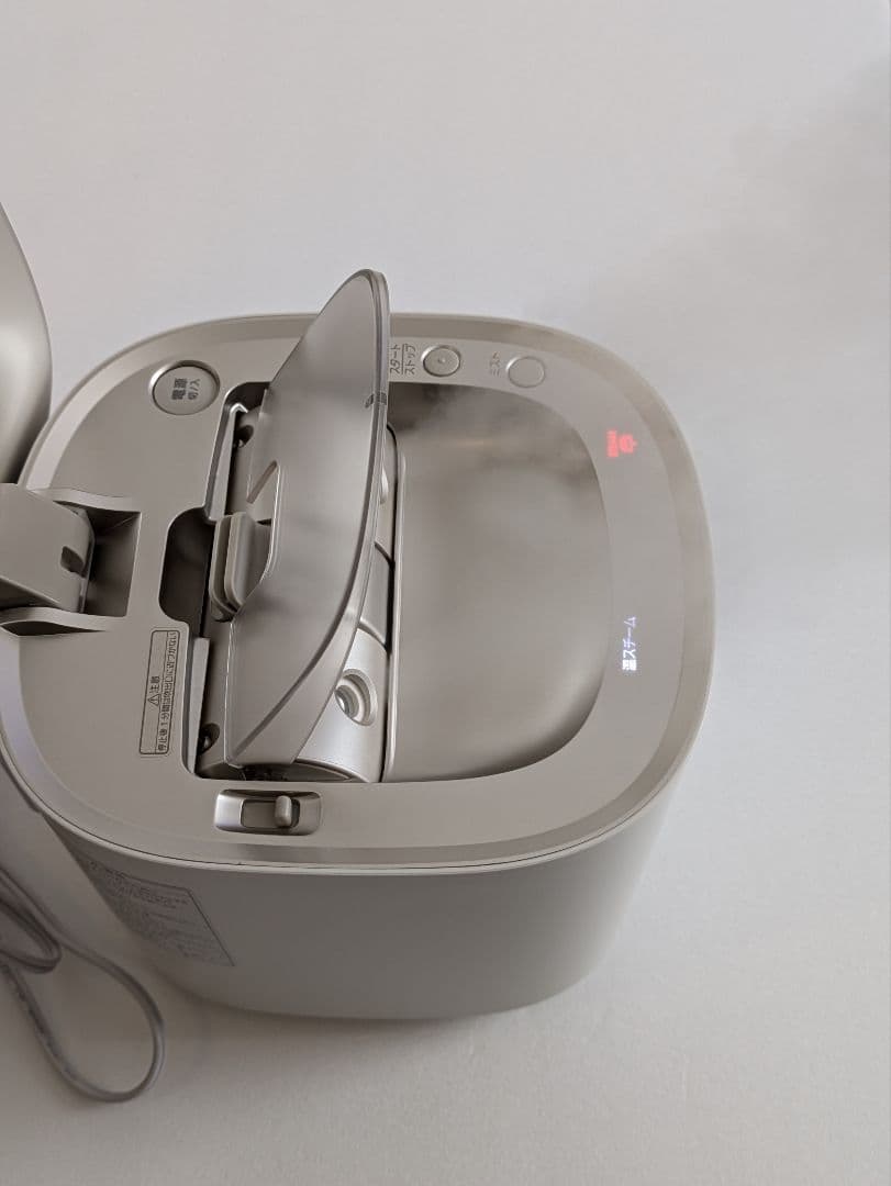 三下さん用　展示品　パナソニック ナノケア スチーマー EH-SA0B