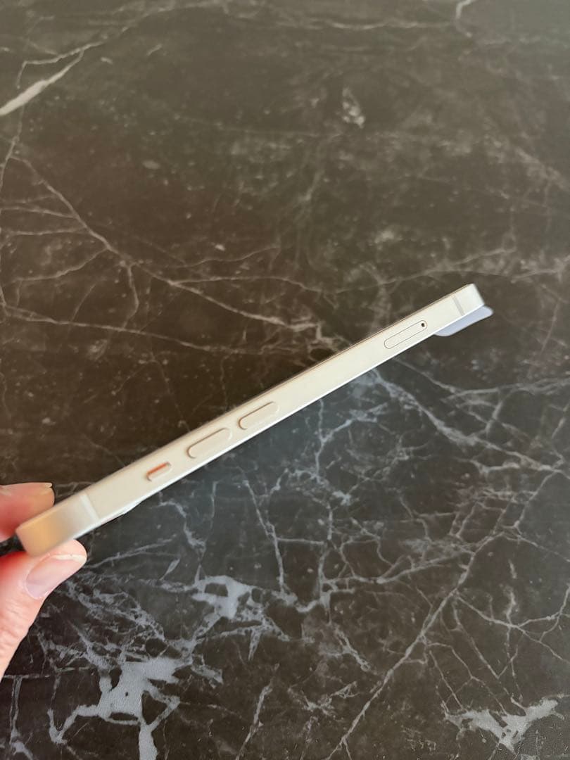 Apple iPhone 14 ホワイト 本体　256GB