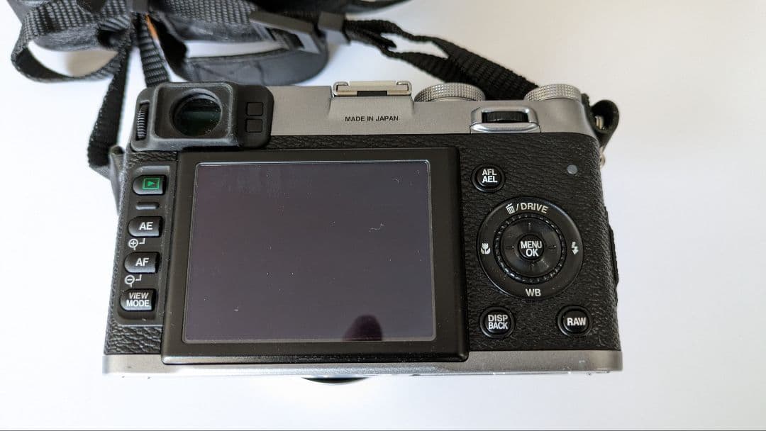 Fujifilm X100 シルバー コンパクトデジタルカメラ