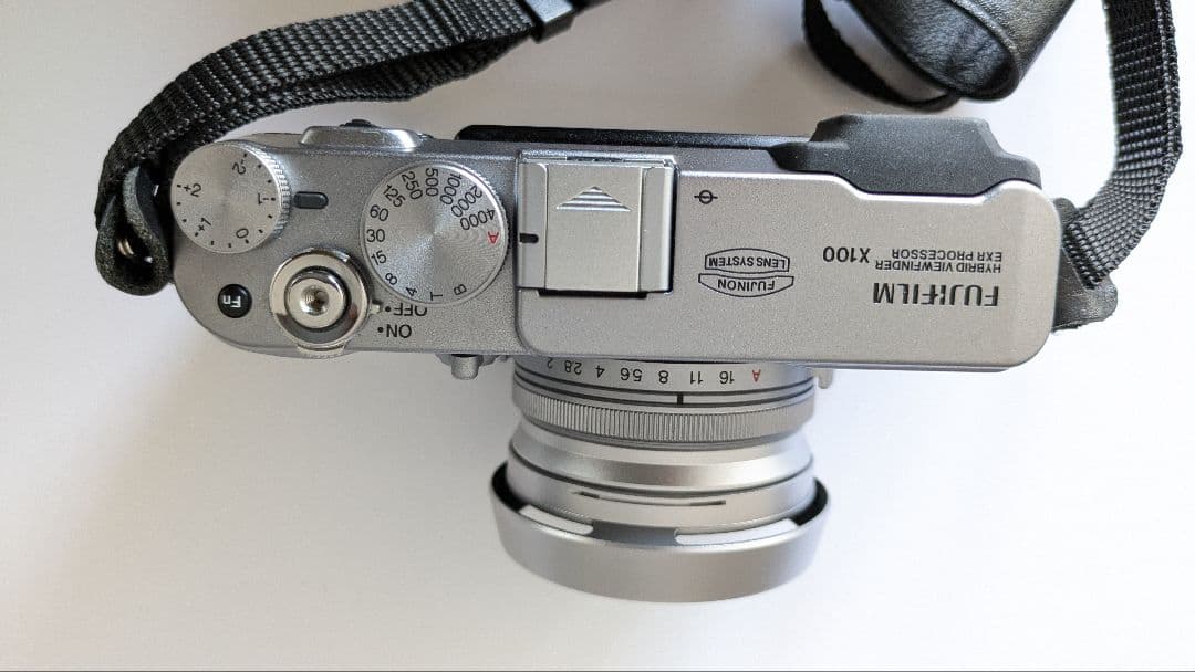 Fujifilm X100 シルバー コンパクトデジタルカメラ