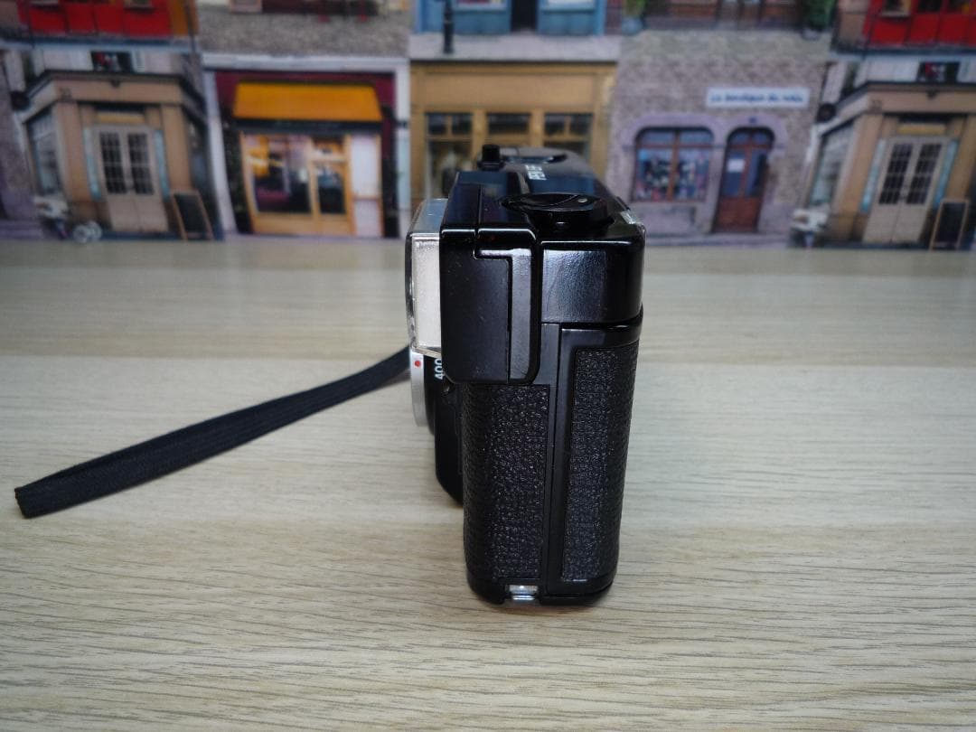 ☆ストロボ付きハーフカメラ☆ OLYMPUS PEN EF　㉗