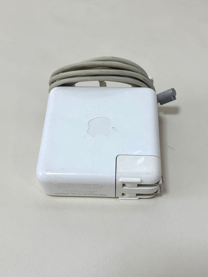 「ジャンク品」Apple MacBook Pro PC 15inch 充電器付き