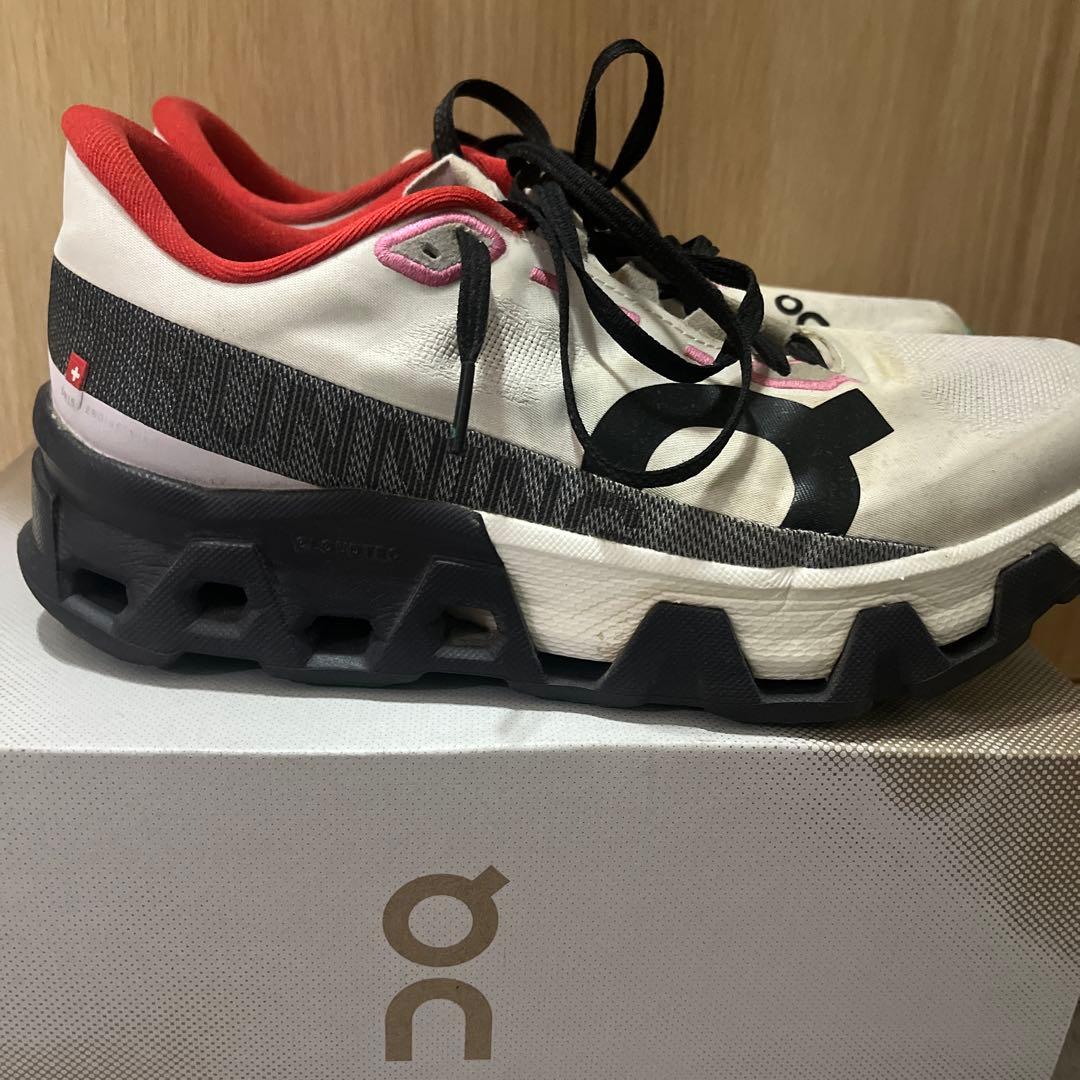 スパイク・シューズ on cloud monster hyper