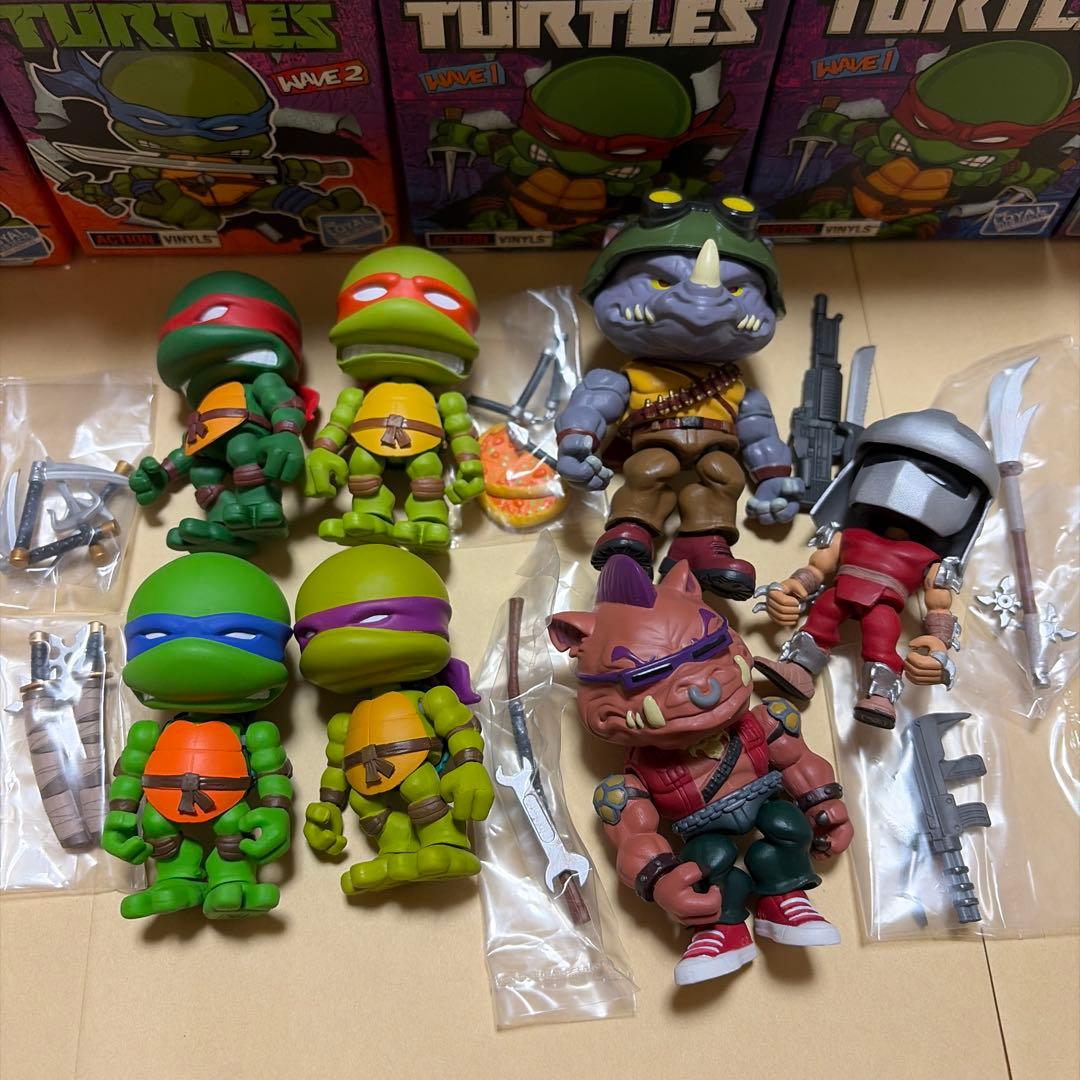 ミュータントタートルズ フィギュアセット　the loyal subjects