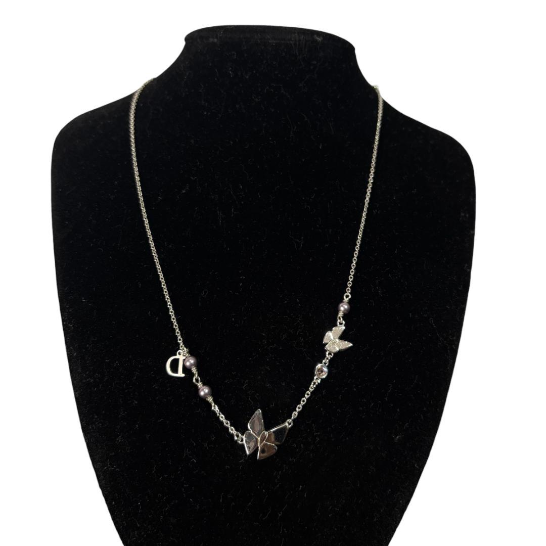 Christian Dior　バタフライモチーフ ネックレス シルバー系
