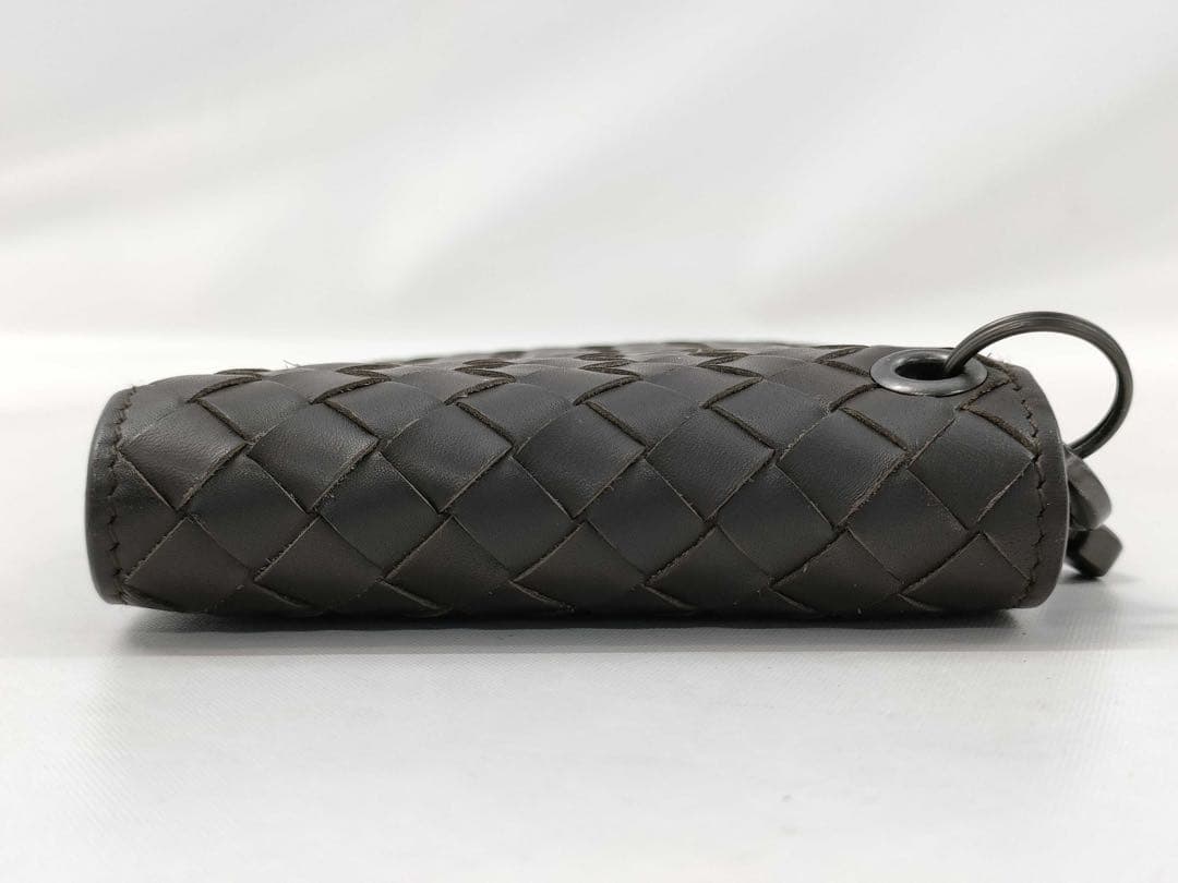 ボッテガヴェネタ イントレチャート　ウォレット　チェーン付　極美品