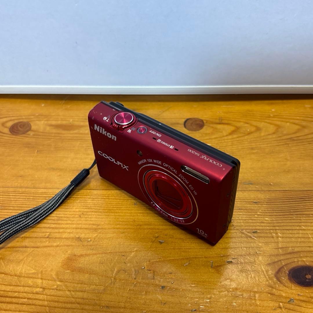 Nikon COOLPIX S6200 レッド コンパクトデジタルカメラ
