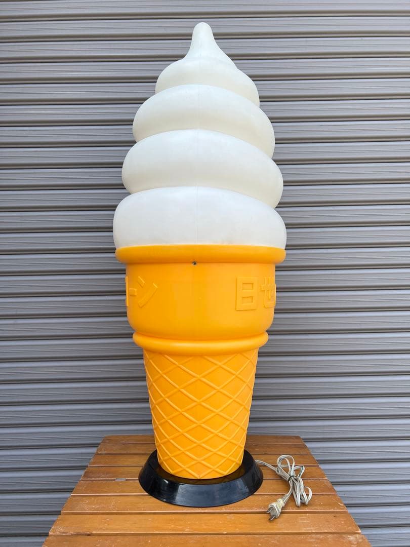 NISSEI 日世のコーン　ソフトクリームライト　ディスプレイ　非売品