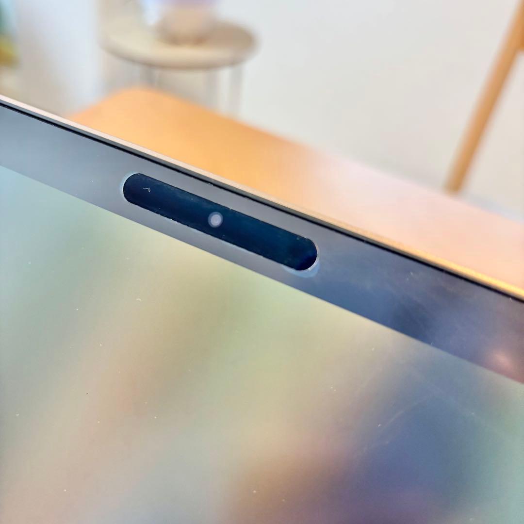 MacBook Air 《Apple M1チップ搭載13インチ》