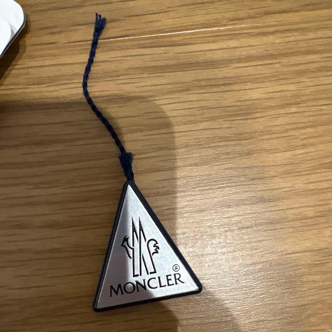 【超美品】2023年製　cardamine サイズ4 ブラック