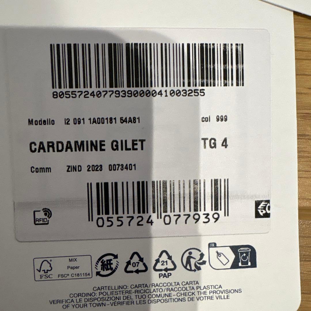 【超美品】2023年製　cardamine サイズ4 ブラック