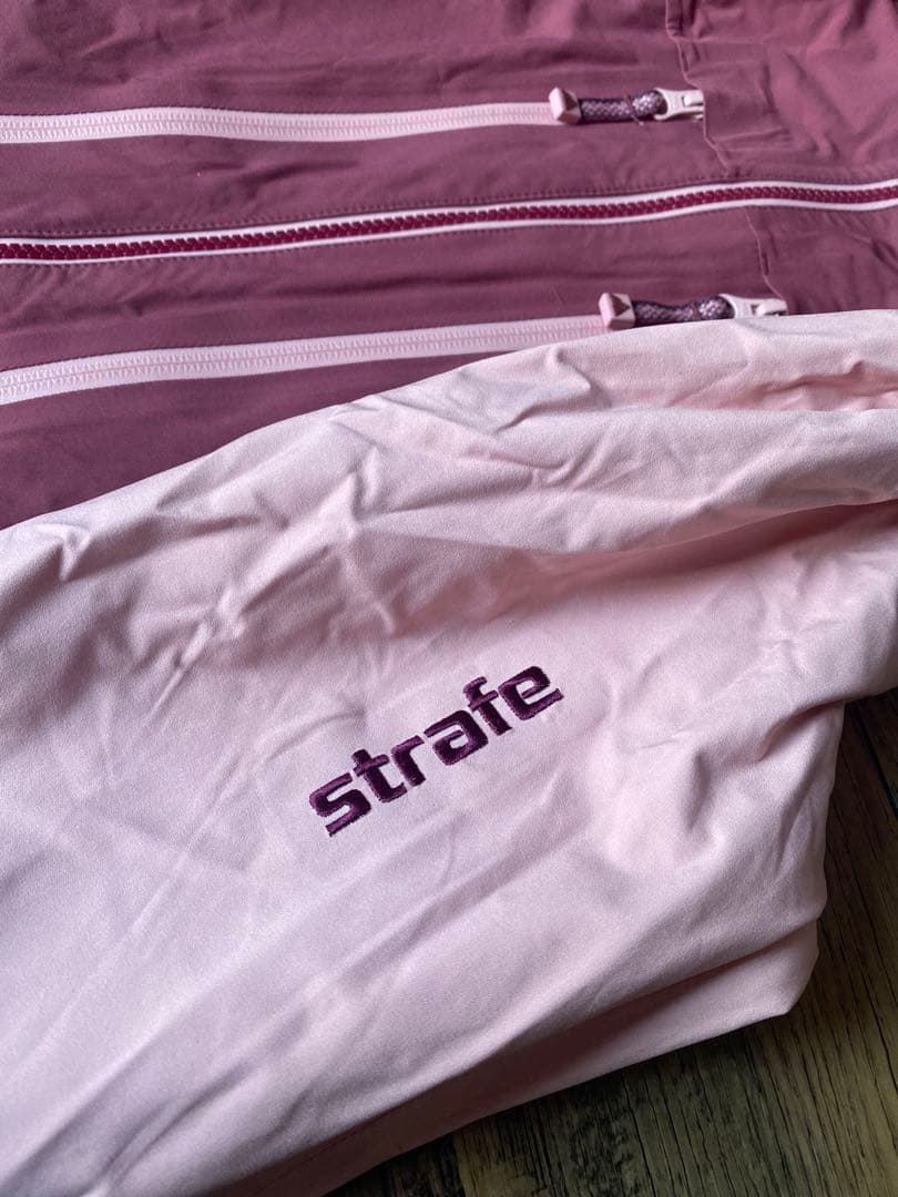 cheesy　新品　Strafe Sickbird スーツつなぎ