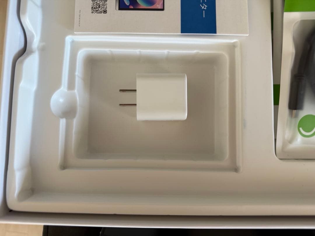 【訳あり】EVICIV 15.6インチ 4Kモバイルモニター 中古