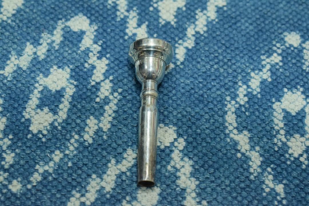 YAMAHA YTR-3320S 赤ベル・銀メッキ ケース・マウスピース付