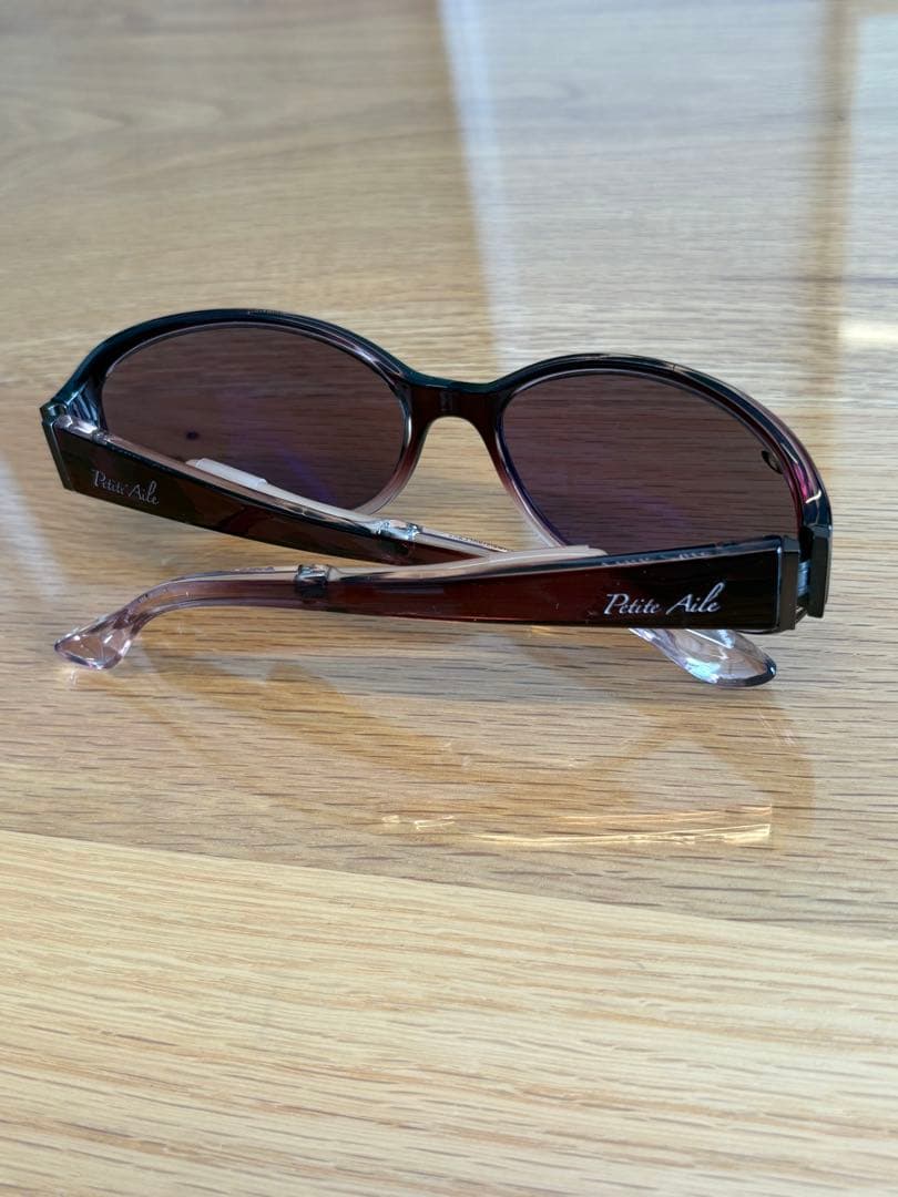 IZONE NEW YORK プティエル　鼻にかけない サングラス