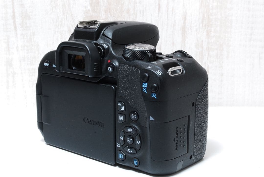 ❤️美品❤️ ショット数僅か❤️ 手ぶれ補正レンズ❤️ Canon Kiss X9i