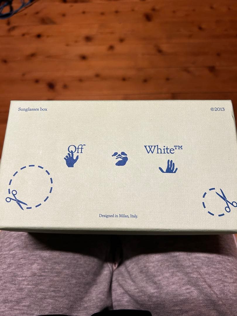 Off-White™ ブラックサングラス 422