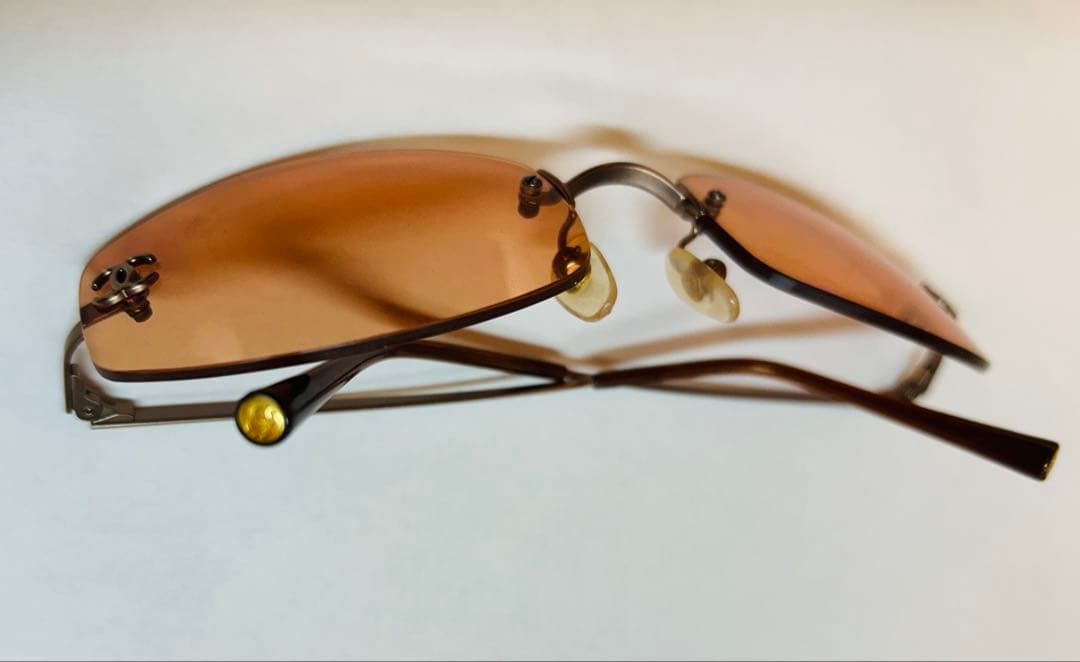 CHANELサングラスオレンジ