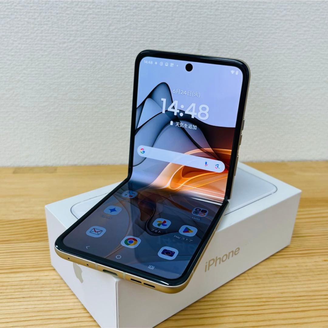 S 100% motorola razr 50d M-51E 256 GB 本体