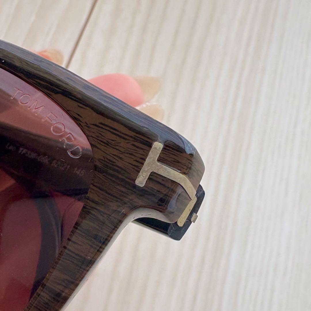 TOM FORDサングラス　ブラウン