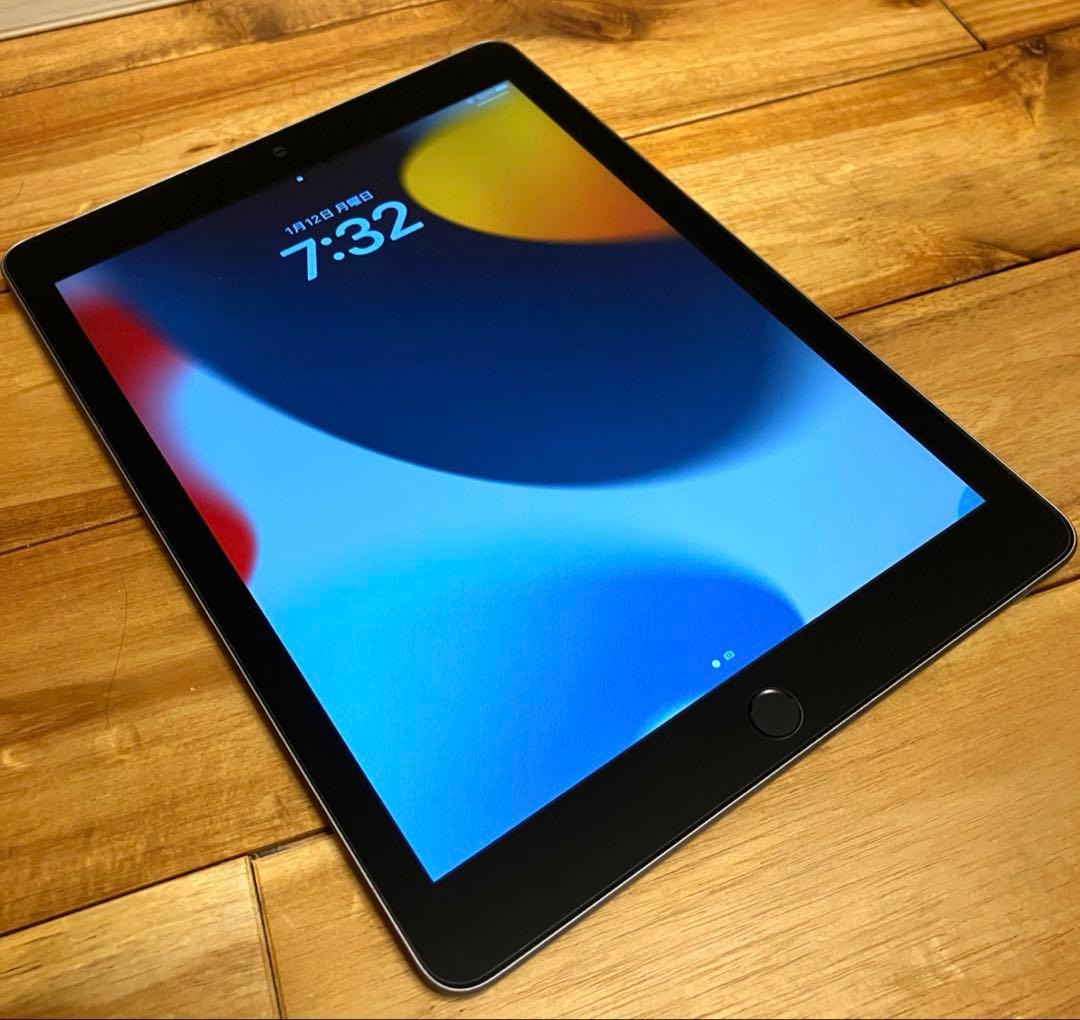 【美品】Apple iPad 第5世代 Wi-Fi 128GB (A1822)