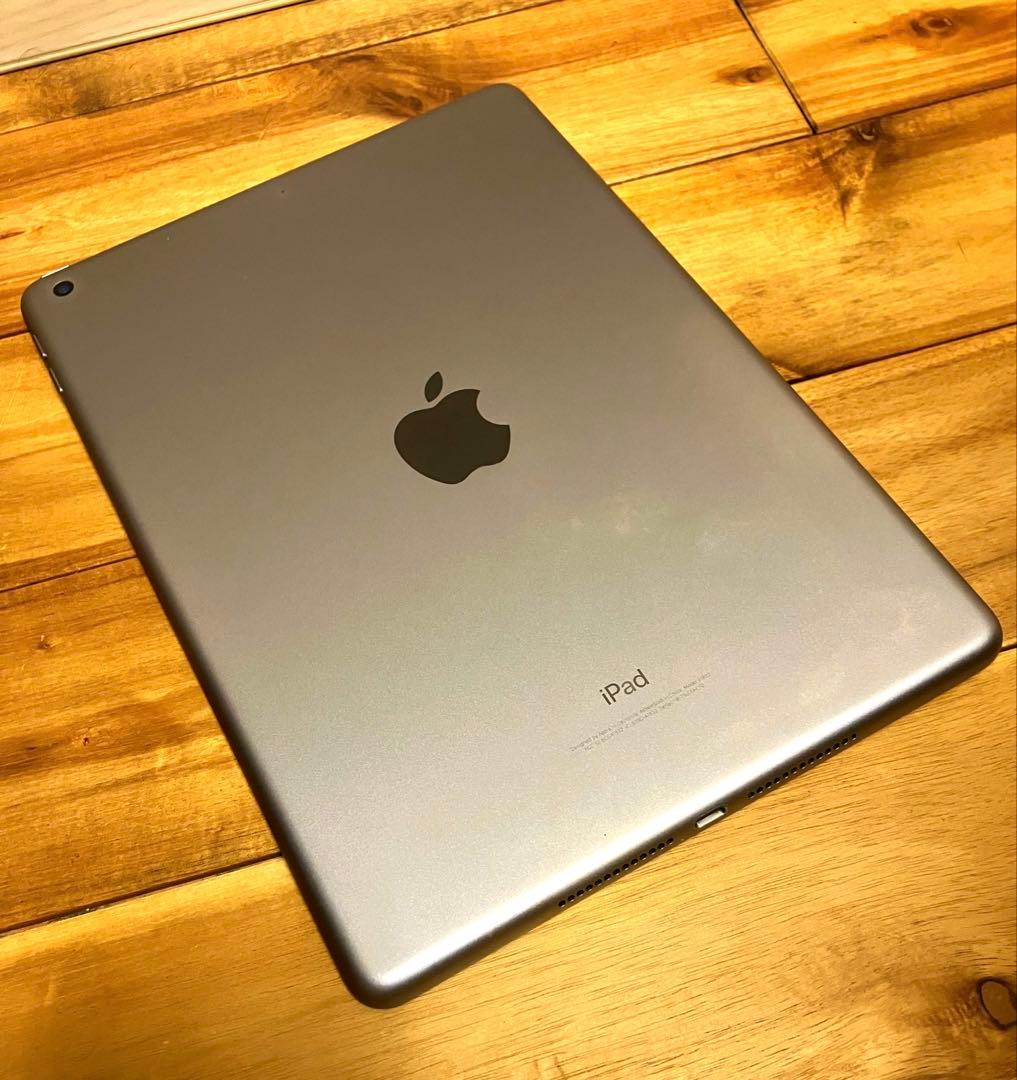 【美品】Apple iPad 第5世代 Wi-Fi 128GB (A1822)