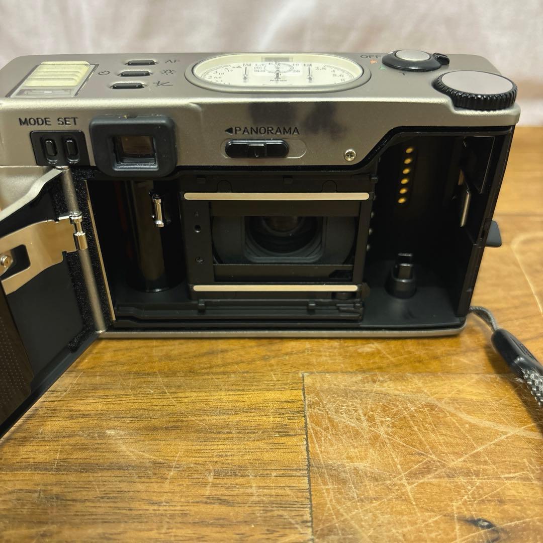 Nikon35Ti コンパクトフィルムカメラ