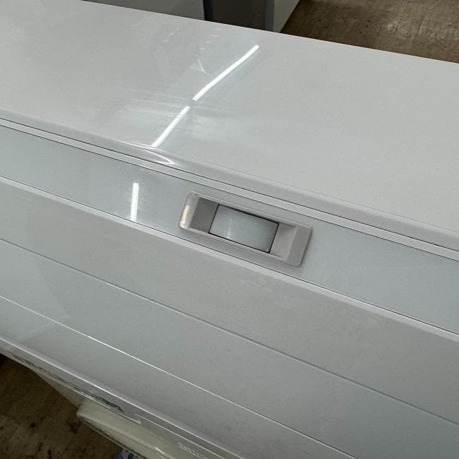 美品【 TOSHIBA 】東芝 おもに6畳用 ルームエアコン RAS-H221R