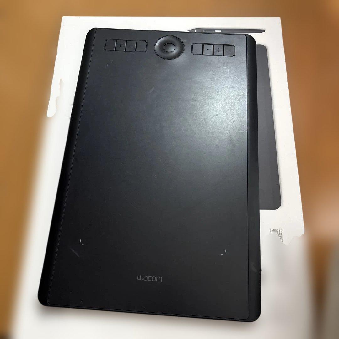 Wacom Intuos Pro Mプロフェッショナルペンタブレット　本体