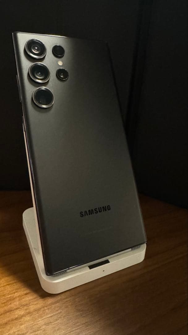 Samsung Galaxy S23 Ultra 本体