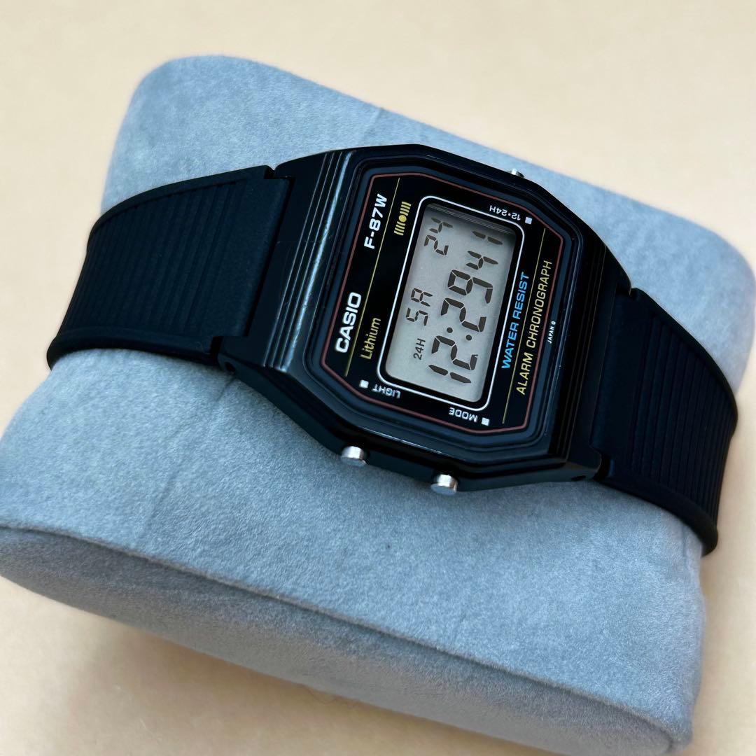 時計 CASIO F-87W