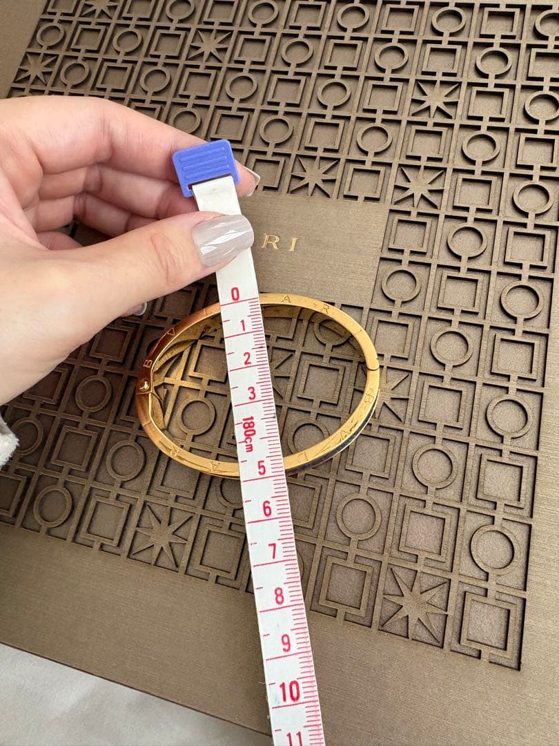 ブルガリ　ブルーレザー　バングル