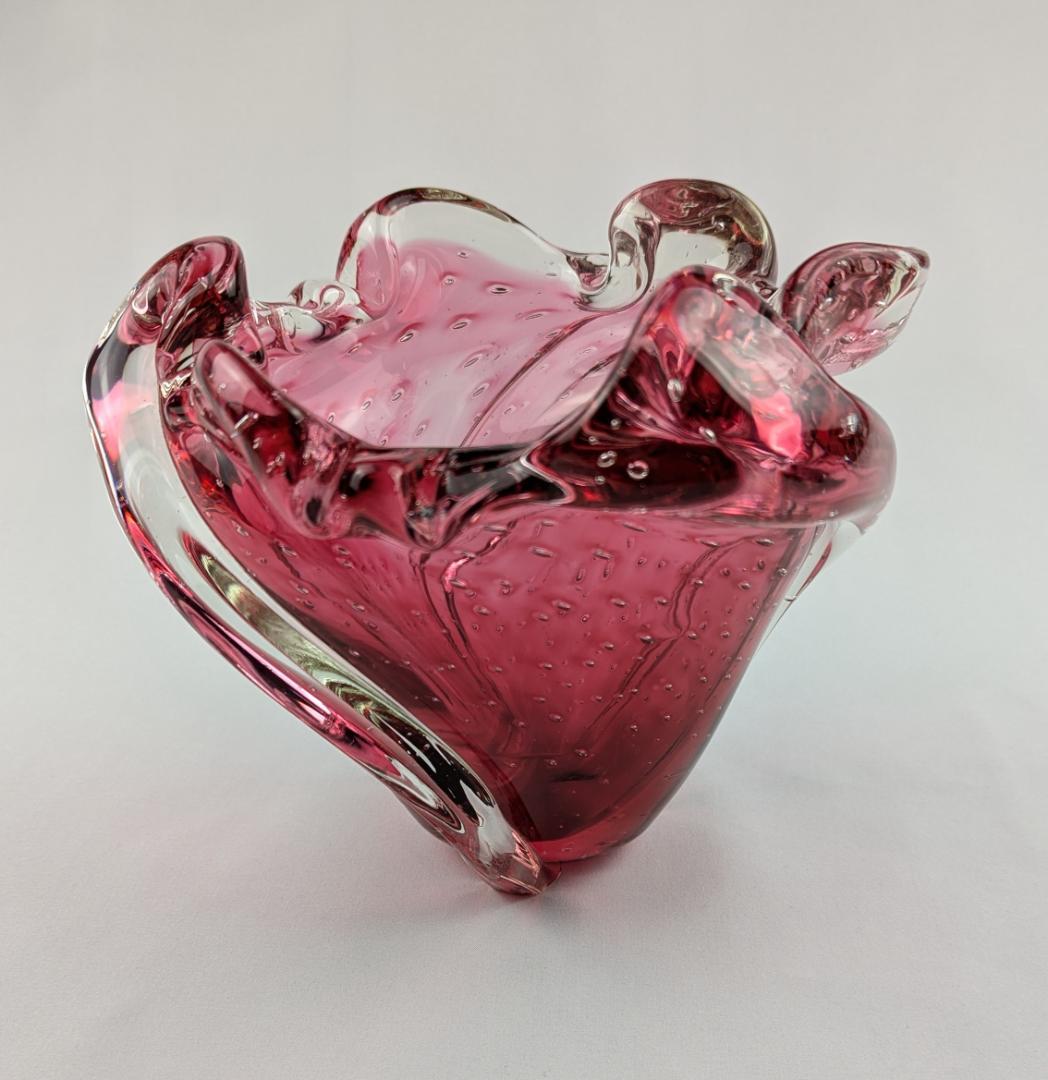 岩田藤七　紅牡丹　吹きガラス