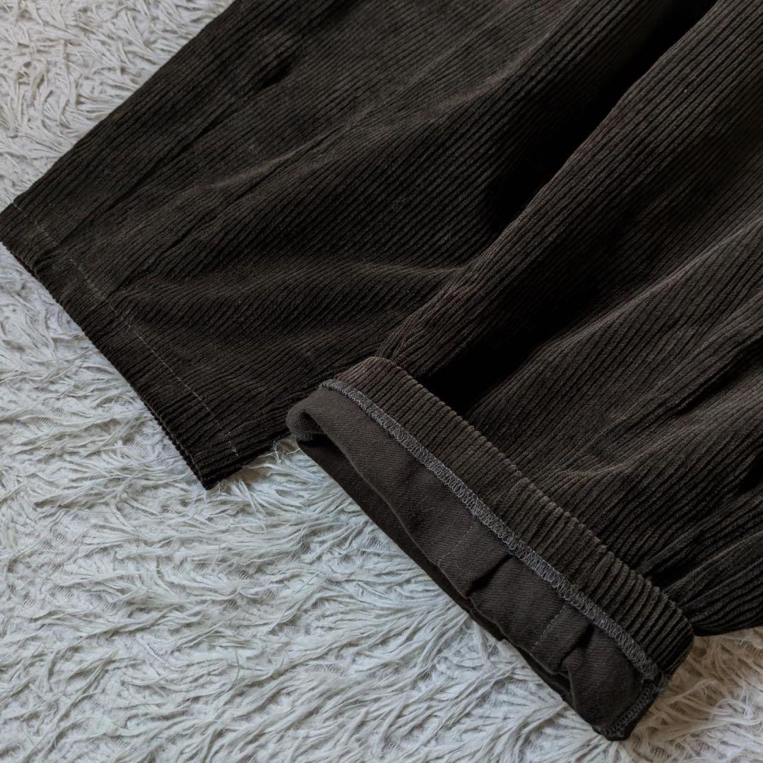 HUIS./遠州織物　シャトルコーデュロイバルーンパンツ（太畝　カーキブラウン）