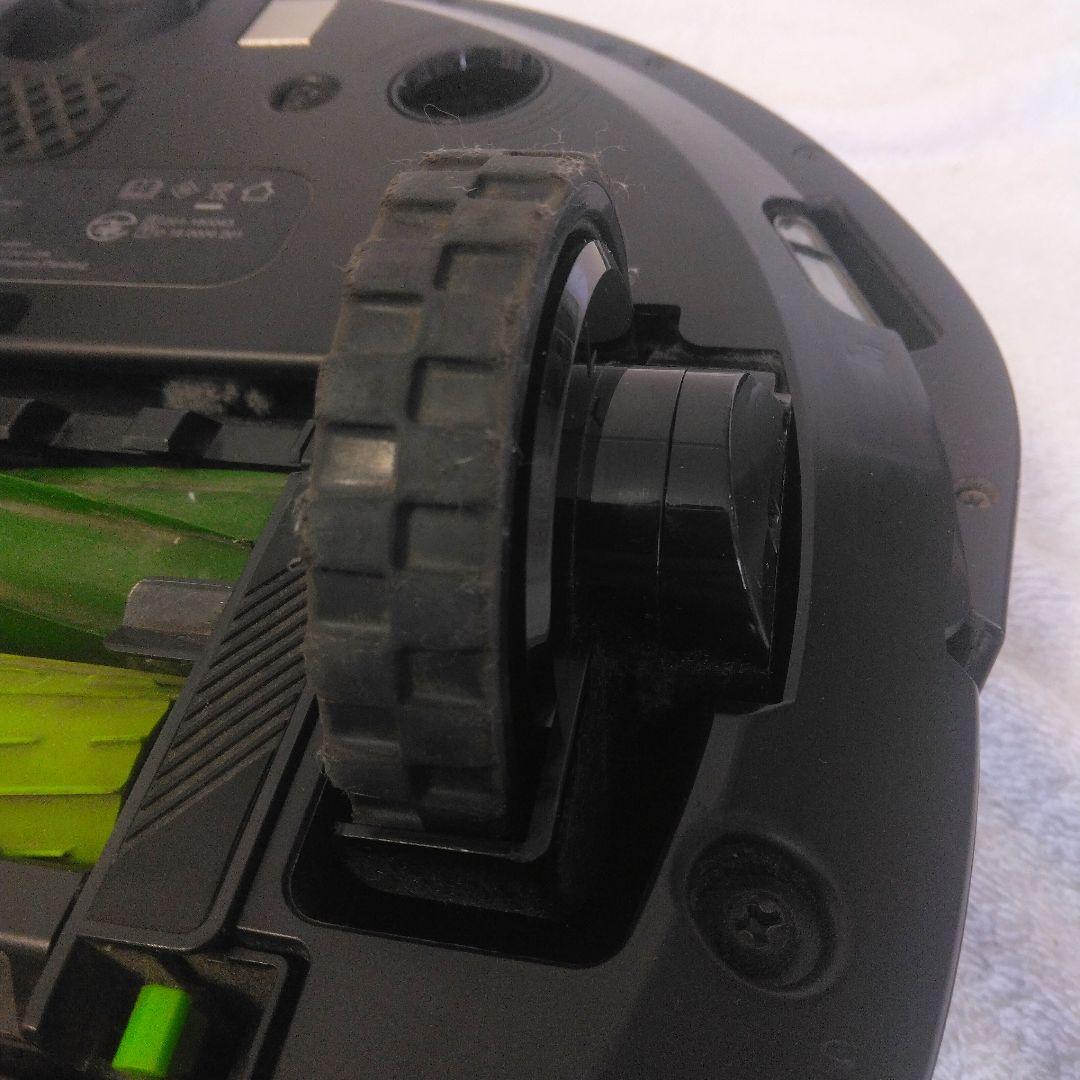 中古傷多数のため低価格！ 動作/充電確認OK Roomba i7